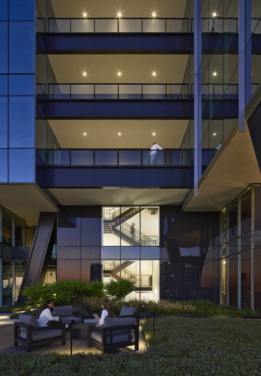 360 北格林办公大楼 / Gensler - 室内图, 玻璃