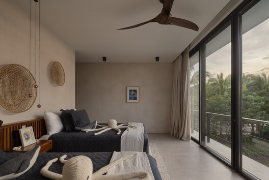 Casa Eclipse / Zozaya Arquitectos - Fotografía interior, Dormitorio, Camas, Sillas