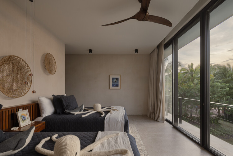 Casa Eclipse / Zozaya Arquitectos - Fotografía interior, Dormitorio, Camas, Sillas