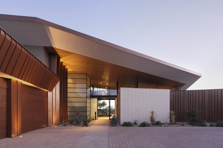 Desert Geode Residence / Kendle Design Collaborative - Image 1 of 29
