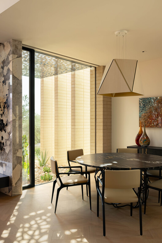 Desert Geode Residence / Kendle Design Collaborative - Interior Photography, Dining room, Wood, Chair, Table, Glass
