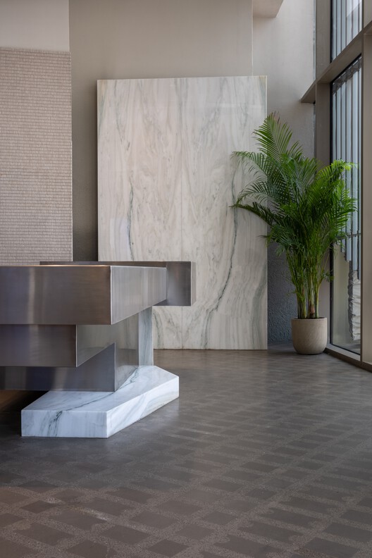 Como Lounge Cafe /  S.DA - Interior Photography, Concrete