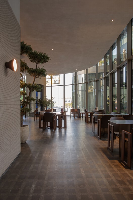 Como Lounge Café /  S.DA - Fotografía interior, Comedor, Iluminación, Vidrio, Sillas