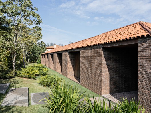Haras House / Felipe Hess Arquitetos - Image 11 of 41
