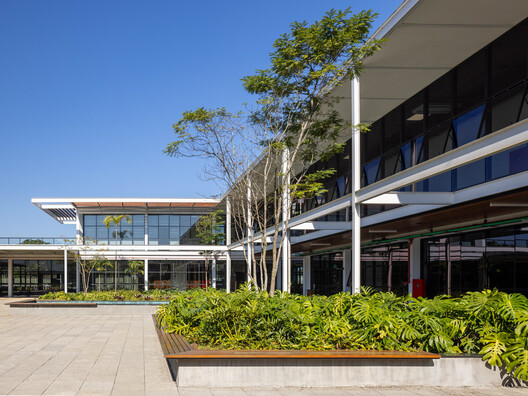 Parque Industrial Vanelise Confecções / VOO® - Imagen 27 de 43