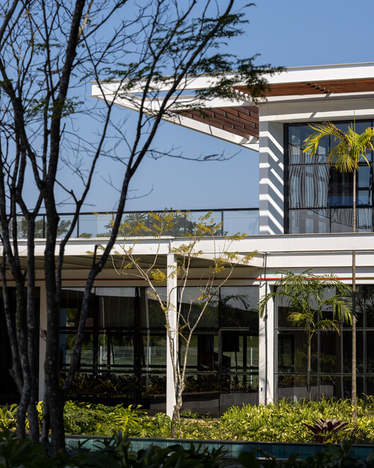 Parque Industrial Vanelise Confecções / VOO® - Fotografía exterior, Balcón