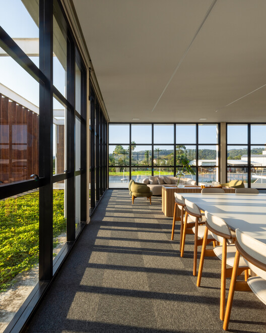 Parque Industrial Vanelise Confecções / VOO® - Fotografía interior