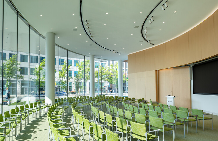 拉贡研究所 / Payette - 室内图, 玻璃, 椅子