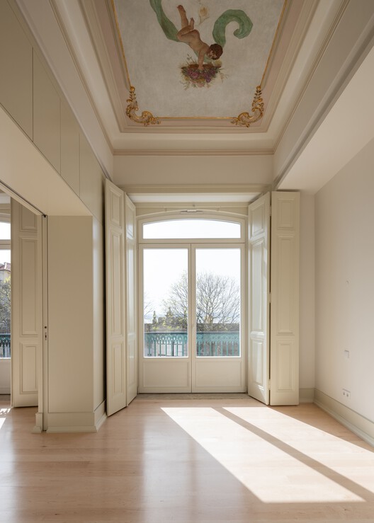 Santa Clara 114 / Atelier 126 - Fotografia de Interiores, Madeira, Porta, Iluminação, Pilar, Vidro