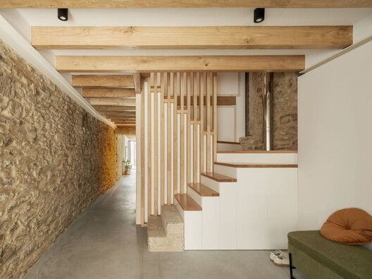 BS House / MARXE a+t - Interior Photography, Stairs, Wood, Handrail, Beam