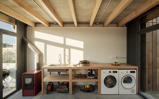 BS House / MARXE a+t - Interior Photography, Kitchen, Wood, Beam