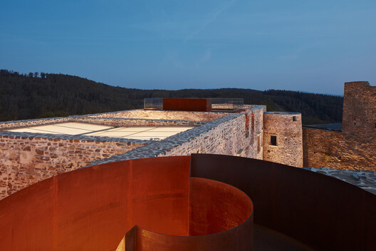 A Material That Records Time: 10 Contemporary Projects Featuring Corten Steel - Image 21 of 30