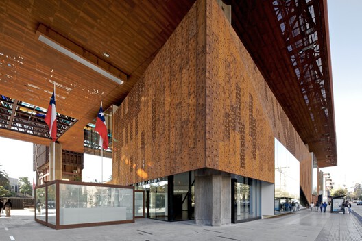 A Material That Records Time: 10 Contemporary Projects Featuring Corten Steel - Image 13 of 30