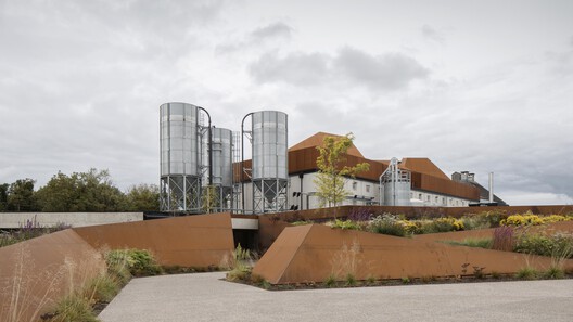 A Material That Records Time: 10 Contemporary Projects Featuring Corten Steel - Image 11 of 30