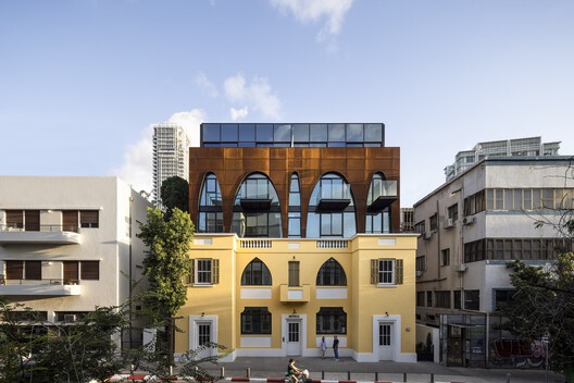 A Material That Records Time: 10 Contemporary Projects Featuring Corten Steel - Image 4 of 30
