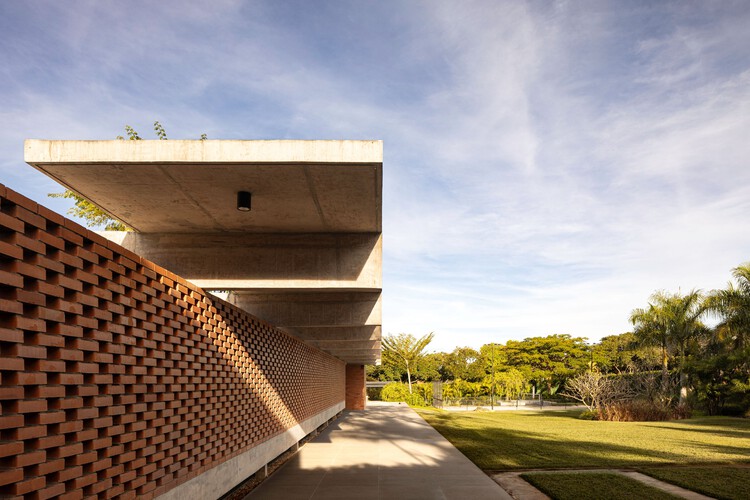 Casa Lima / BLOCO Arquitetos - Fotografía exterior