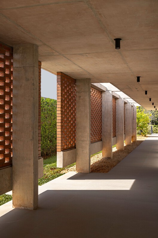 Lima House / BLOCO Arquitetos - Image 12 of 23