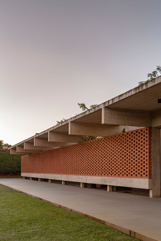Lima House / BLOCO Arquitetos - Image 15 of 23