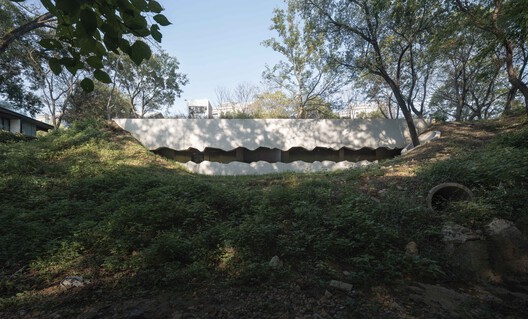 Public Restroom of Nanjing Sifang Art Lake District / WUWU Atelier, ADINJU - Image 3 of 36