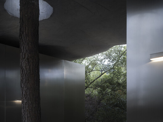 Public Restroom of Nanjing Sifang Art Lake District / WUWU Atelier, ADINJU - Image 13 of 36