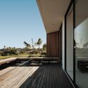Tapa Villa / Studio Tanama - Casas