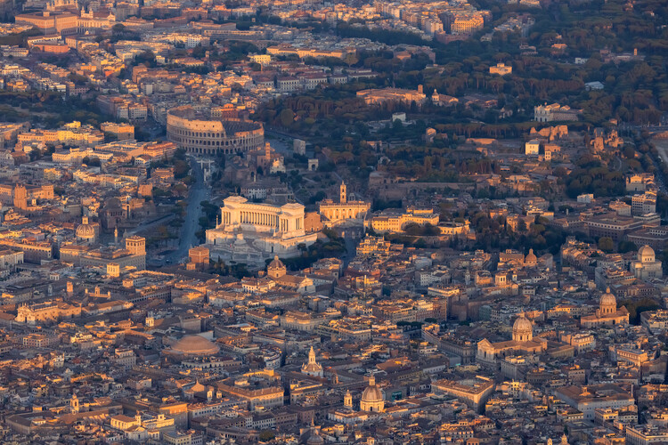 From Las Vegas to Rome - Image 1 of 1