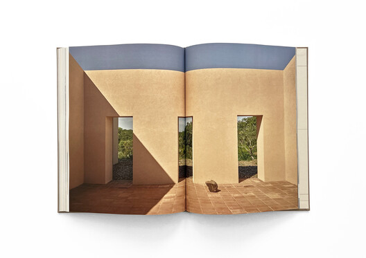 Fazer uma Casa / Making a Home - Image 3 of 7