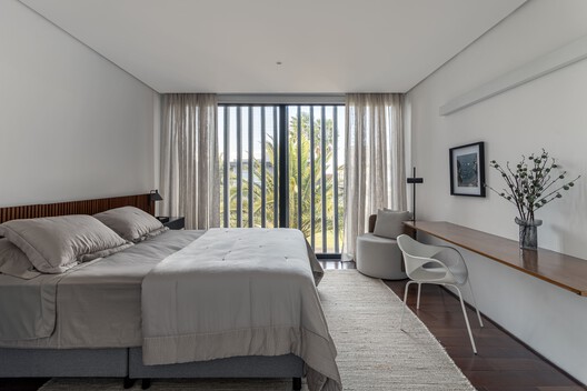 Casa Villaggio / Vox Arquitetura - Fotografía interior, Dormitorio, Camas, Iluminación
