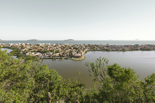 Why Sit by the Dock of the Bay? Designing Thresholds to the Water - Image 46 of 53