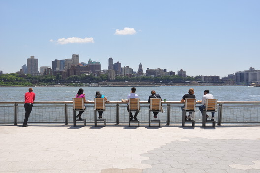 Why Sit by the Dock of the Bay? Designing Thresholds to the Water - Image 28 of 53