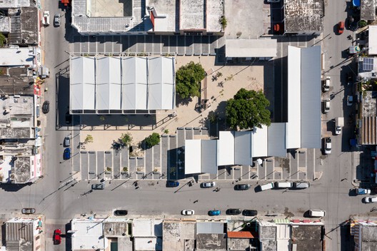 The Market Plaza as Civic Core: 5 Projects that Explore Contemporary Approaches to Market Design in Mexico