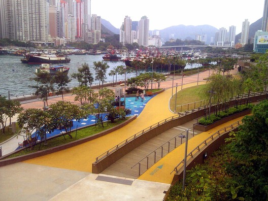 Playscapes and Public Imagination: The Ambiguous Play in Urban Life of Hong Kong - Image 13 of 18
