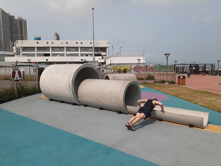 Playscapes and Public Imagination: The Ambiguous Play in Urban Life of Hong Kong - Image 7 of 18