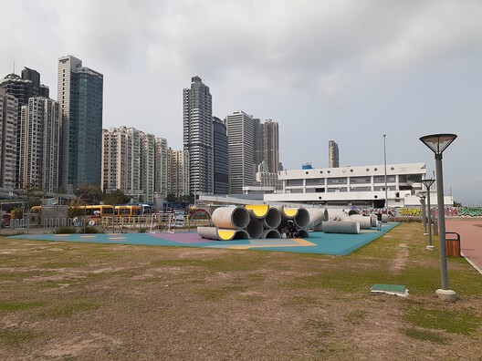 Playscapes and Public Imagination: The Ambiguous Play in Urban Life of Hong Kong - Image 16 of 18