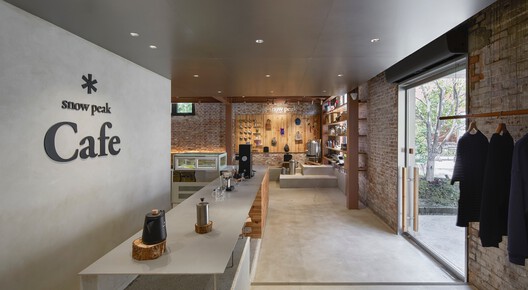 Suzhou Snow Peak Cafe / KiKi ARCHi - Interior Photography, Wood, Chair