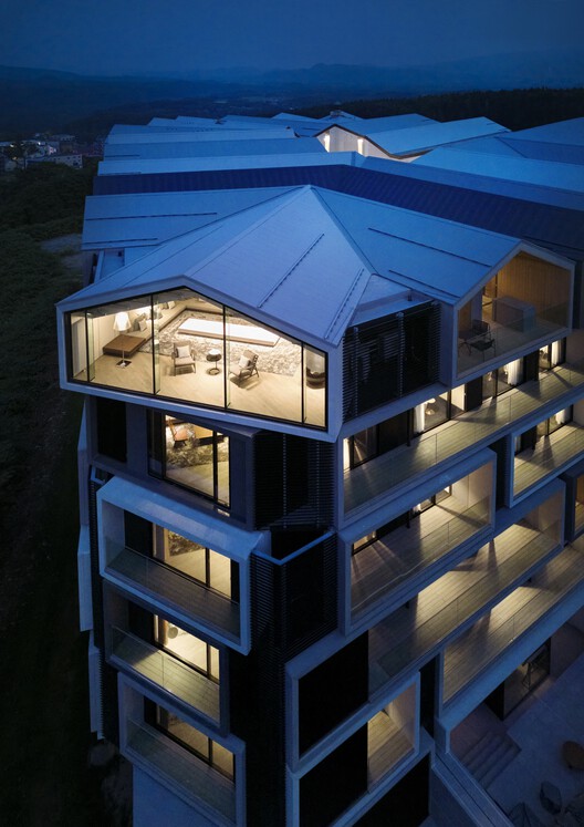 MUWA NISEKO  / Nikken Sekkei - Exterior Photography