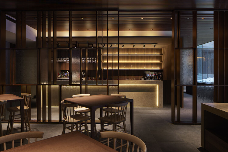 MUWA 二世谷 / Nikken Sekkei - 室内图, 餐厅, 木头, 灯