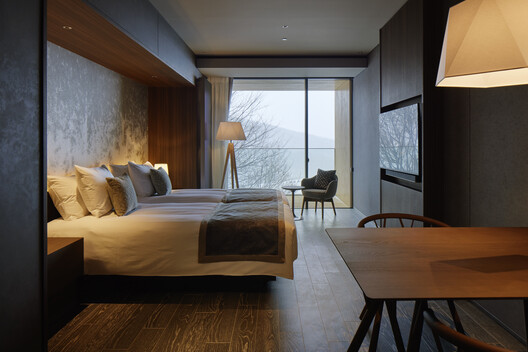 MUWA NISEKO  / Nikken Sekkei - Interior Photography, Bedroom, Bed