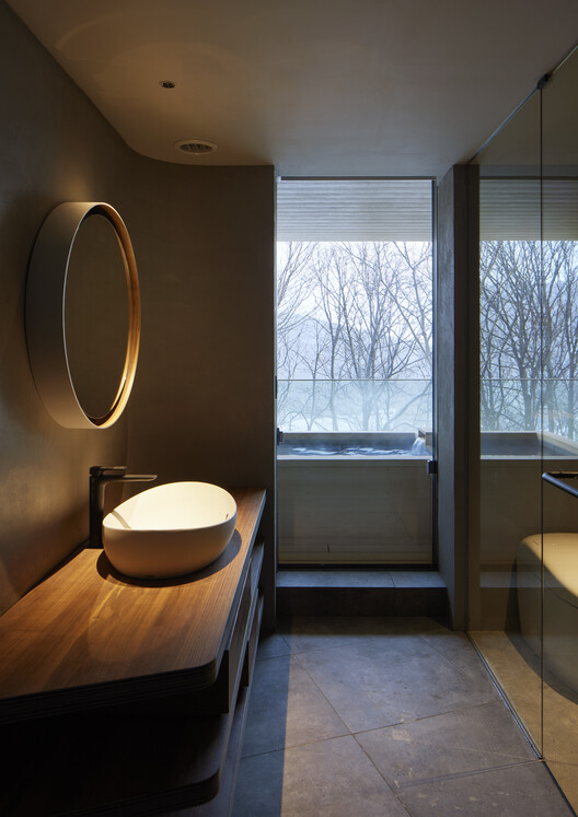 MUWA NISEKO  / Nikken Sekkei - Interior Photography, Bathroom, Wood, Lighting, Glass, Bathtub