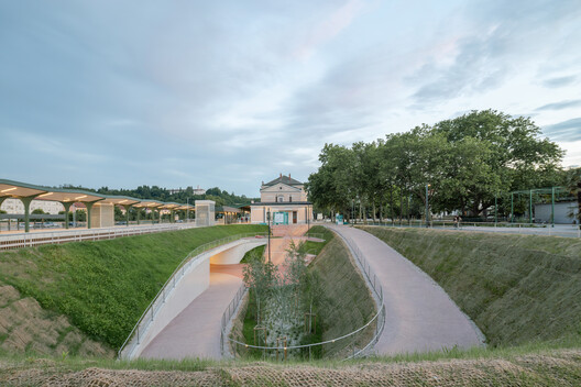 Nova Gorica Railway Station and Vrtača Underpass / SADAR + VUGA - Image 3 of 27