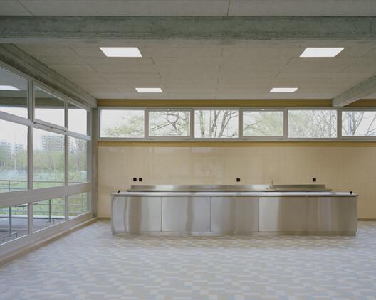 Bachgraben Public Pool Restaurant / MET Architects - Image 12 of 43