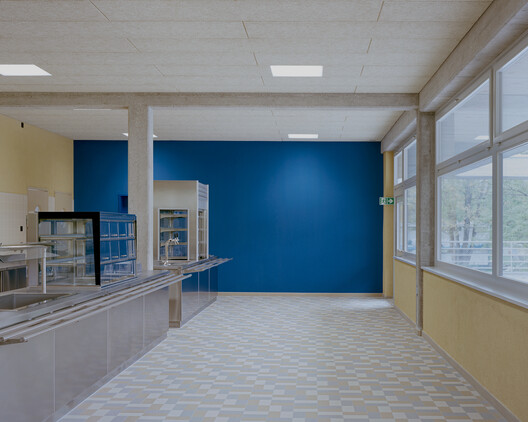Bachgraben Public Pool Restaurant / MET Architects - Interior Photography, Glass