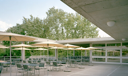 Bachgraben Public Pool Restaurant / MET Architects - Exterior Photography