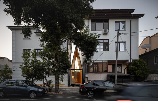 The Chapel - Jewel-Box Intervention / Vinklu - Exterior Photography