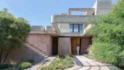 OF. Brutal Honesty Mountain House / OF. Studio
