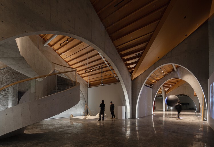 Centro Cultural Anren para a Seita do Grande Artesão / Atelier Li Xinggang - Fotografia de Interiores