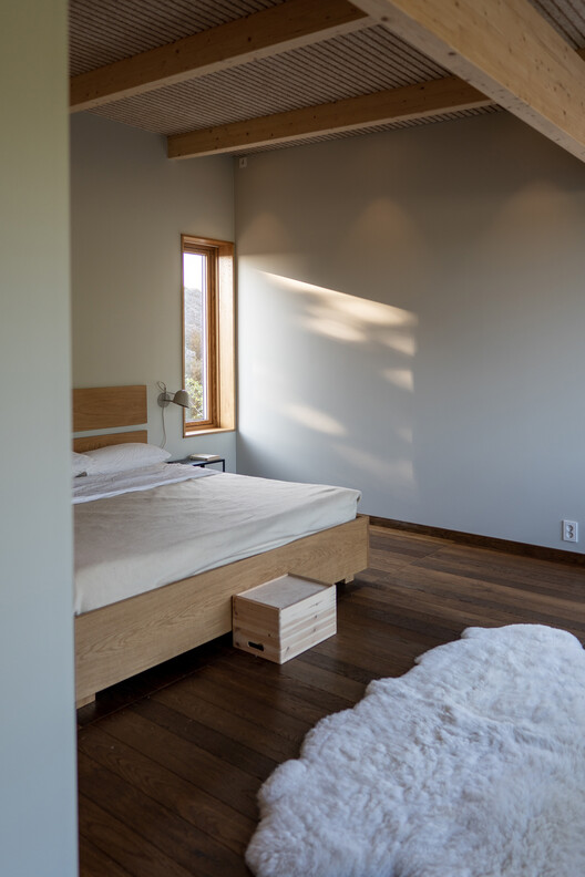 Klåva House / what! arkitektur - Interior Photography, Bedroom, Wood, Bed, Lighting