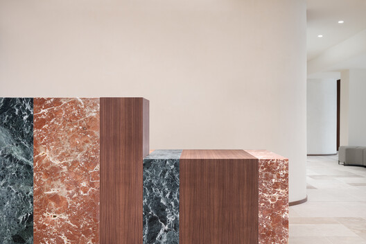 Reforma integral oficinas Colegio Oficial de Médicos de Valladolid / estudio COLOMA - Imagen 18 de 23