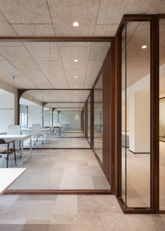 Reforma integral oficinas Colegio Oficial de Médicos de Valladolid / estudio COLOMA - Fotografía interior, Cocina