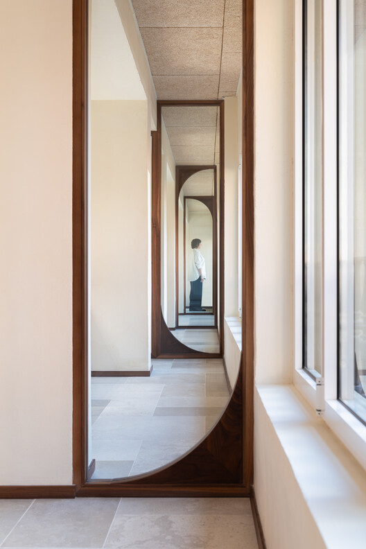 Reforma integral oficinas Colegio Oficial de Médicos de Valladolid / estudio COLOMA - Imagen 14 de 23